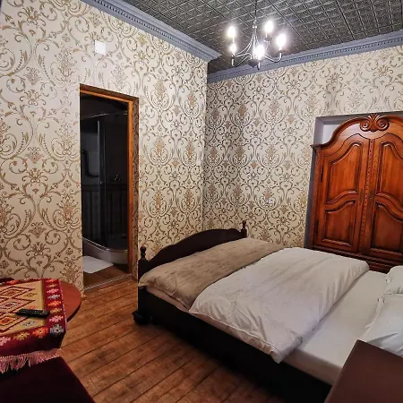 Zira Guest house *