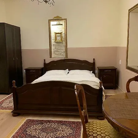 Zira Guest house
